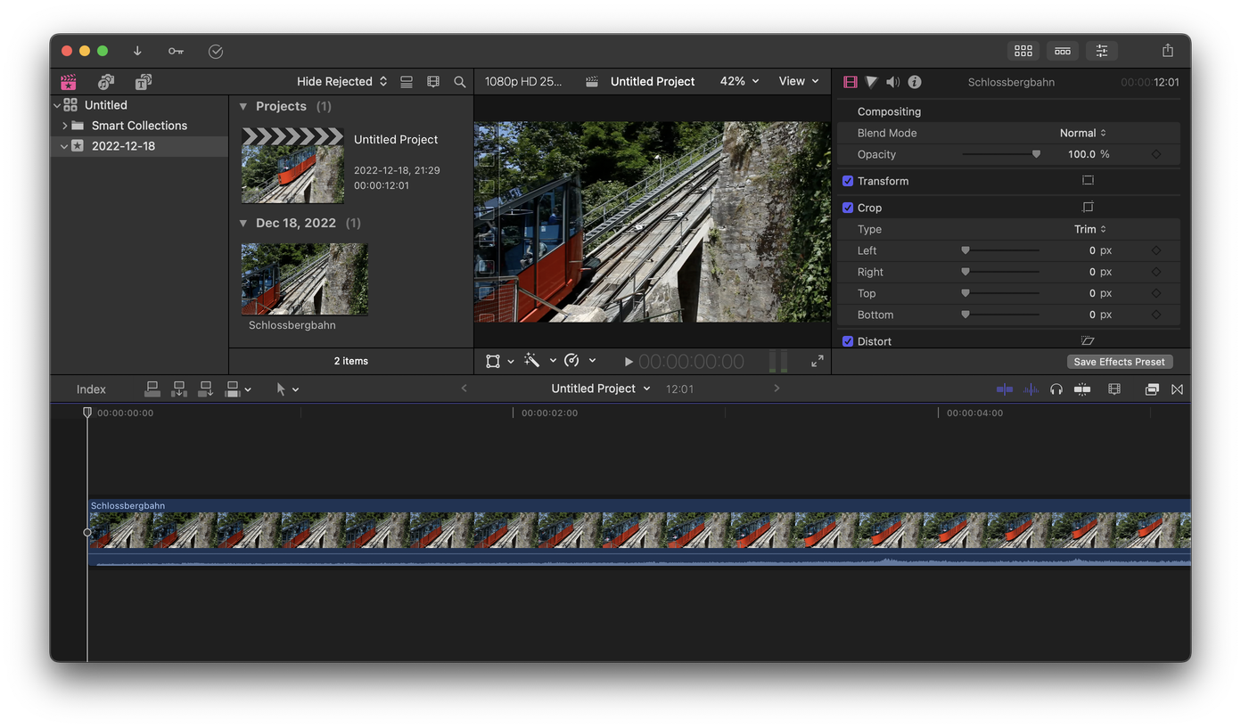 Final Cut Pro with its normal blue hue.